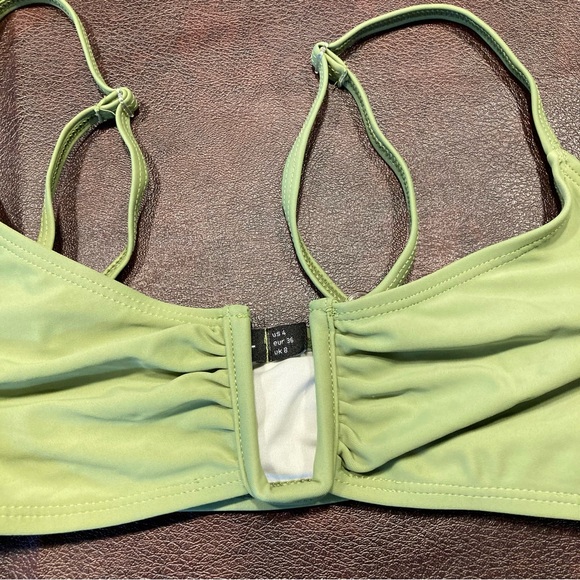 Green Keyhole Nasty Gal Bikini Top - Picture 4 of 5